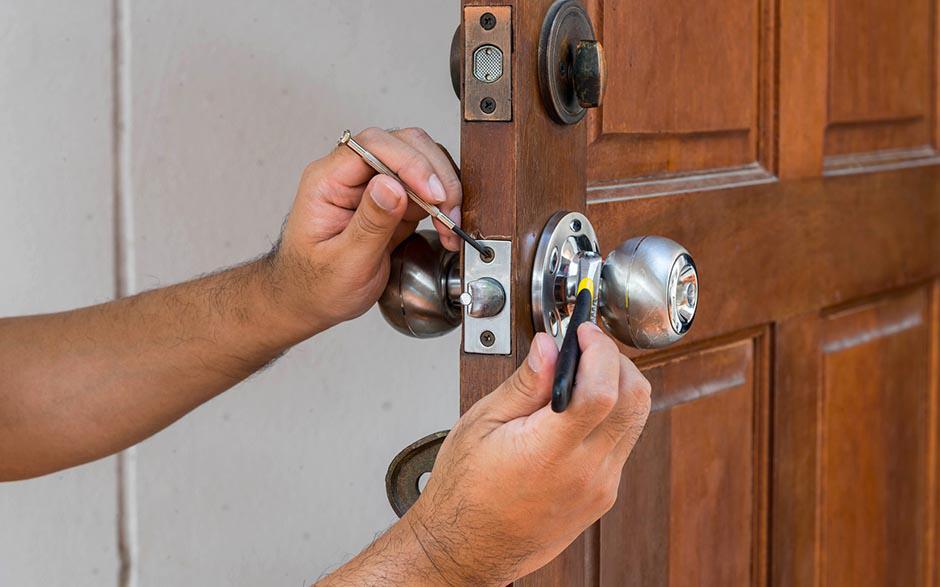 changer une serrure de porte Paris 6